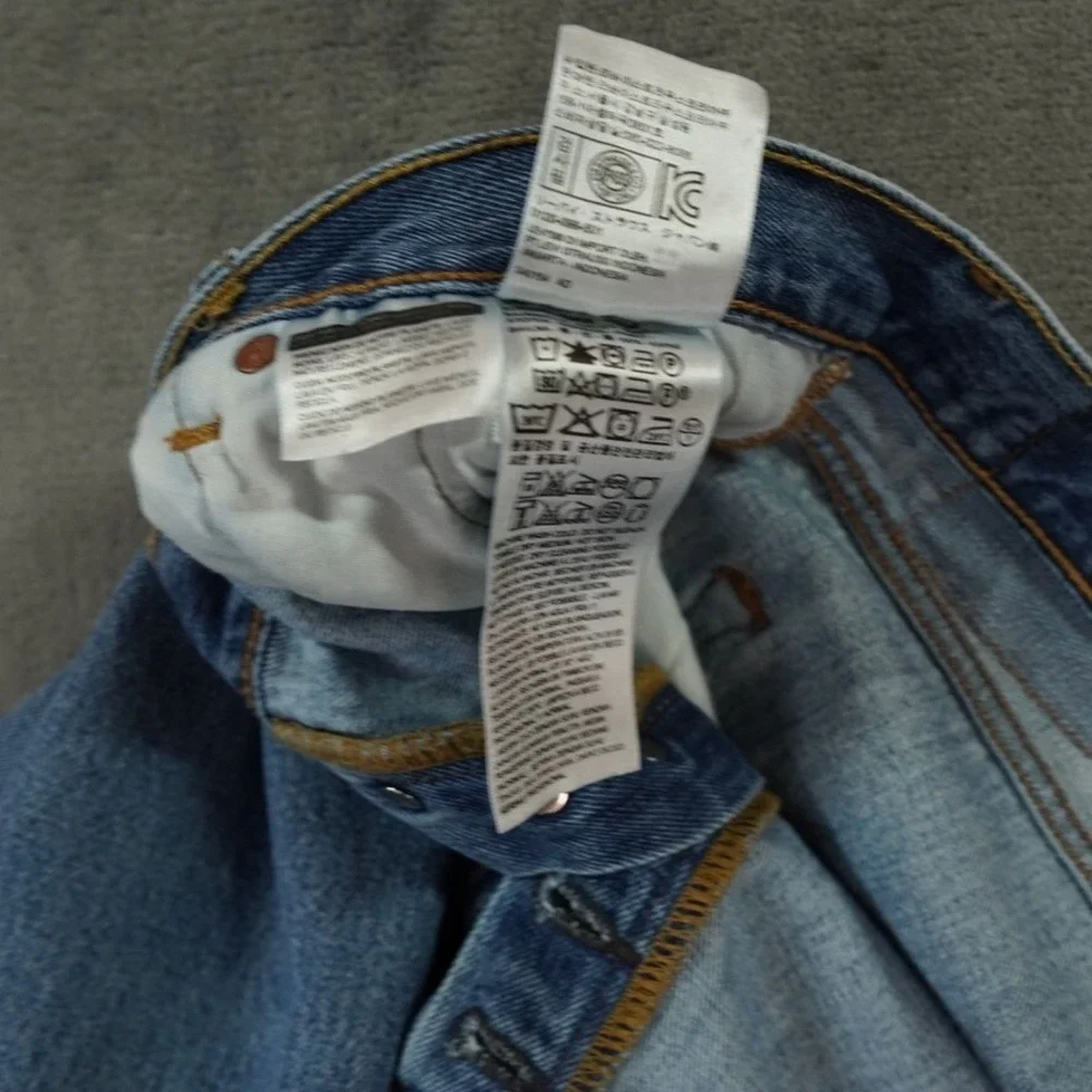 Levis 501 Button Fly Jeans Mens 40x32 Blue Medium Wash Y2K Biker‎ Cowboy Biker